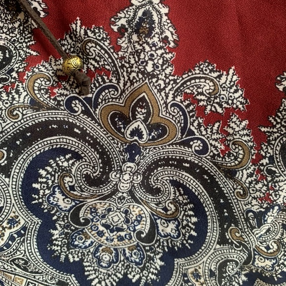 Lace up Blouse - Picture 4 of 5